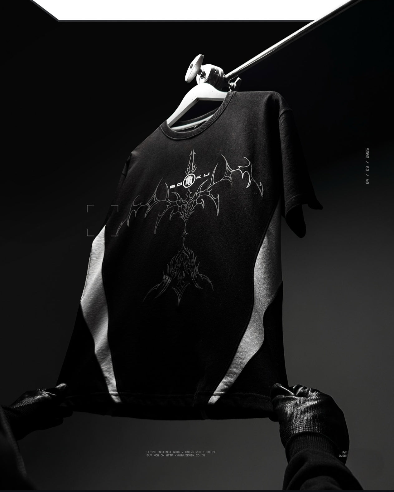 ULTRA INSTINCT GOKU / OVERSIZED T-SHIRT